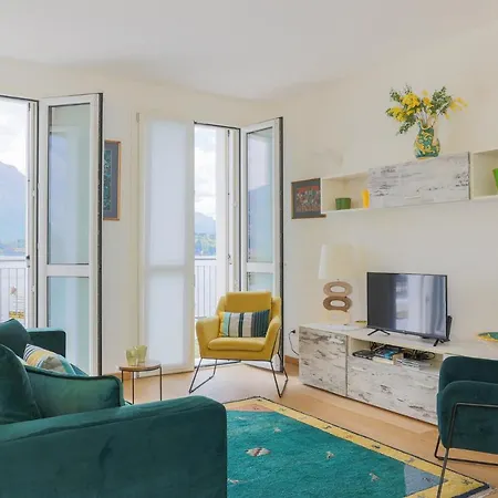 Apartment Lakefront Contemporary - By My In